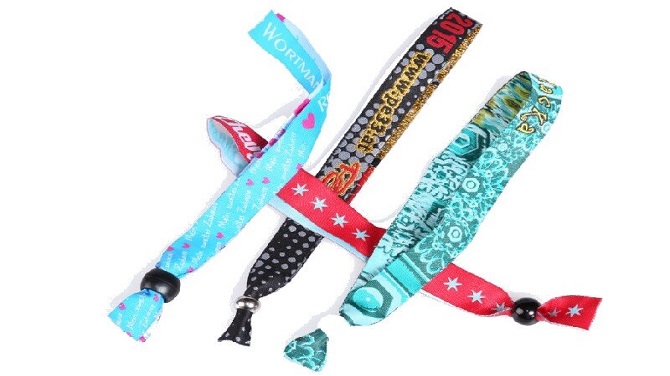 Top 7 Reasons to Choose Plastic Wristbands