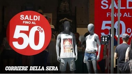 Saldi estivi 2026, via libera al 4 luglio: i dati, le stime e le regole da conoscere prima dello scontrino