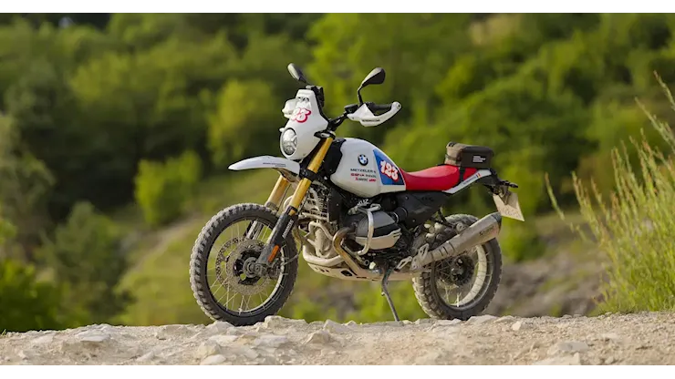 GS Trophy 2026, BMW presenta la R 12 G/S che accompagnerà i team in gara - Moto.it