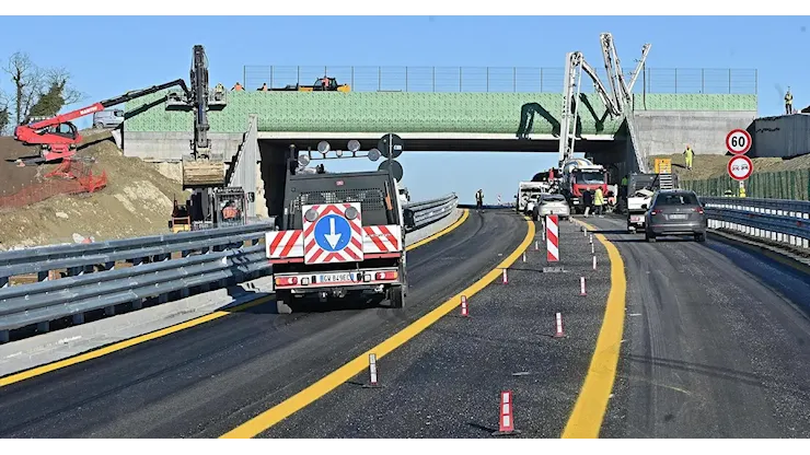 Bloccato in autostrada a causa dei cantieri? Da oggi puoi chiedere rimborso, ecco come - Moto.it