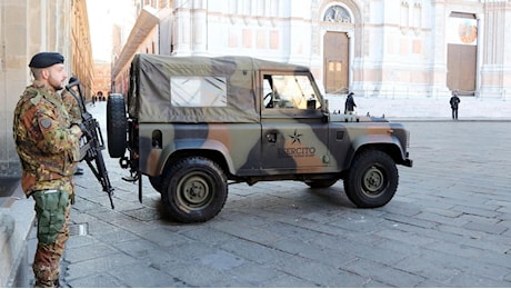 Strade Sicure, via libera in commissione Difesa: 3.200 militari in più e presidi in 61 capoluoghi