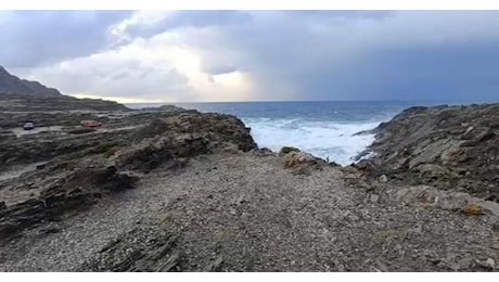 Stintino, cade in mare mentre pesca: disperso Marcello Fini, ricerche ostacolate dal maestrale