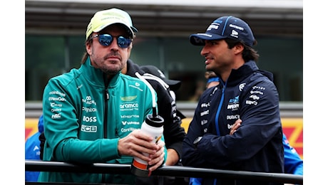 Fernando Alonso punge Aston Martin: la battuta prima della gara