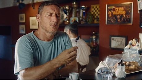Francesco Totti è Peter Parker nel nuovo spot italiano di Spider-Man: Brand New Day