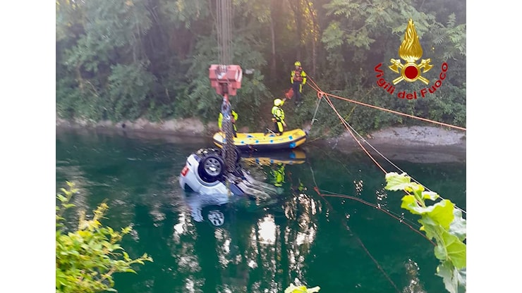 Incidente a Senago, ragazzi morti nel canale. Il 18enne al gip: 'Chiedo scusa'. Le ultime news - Sky TG24