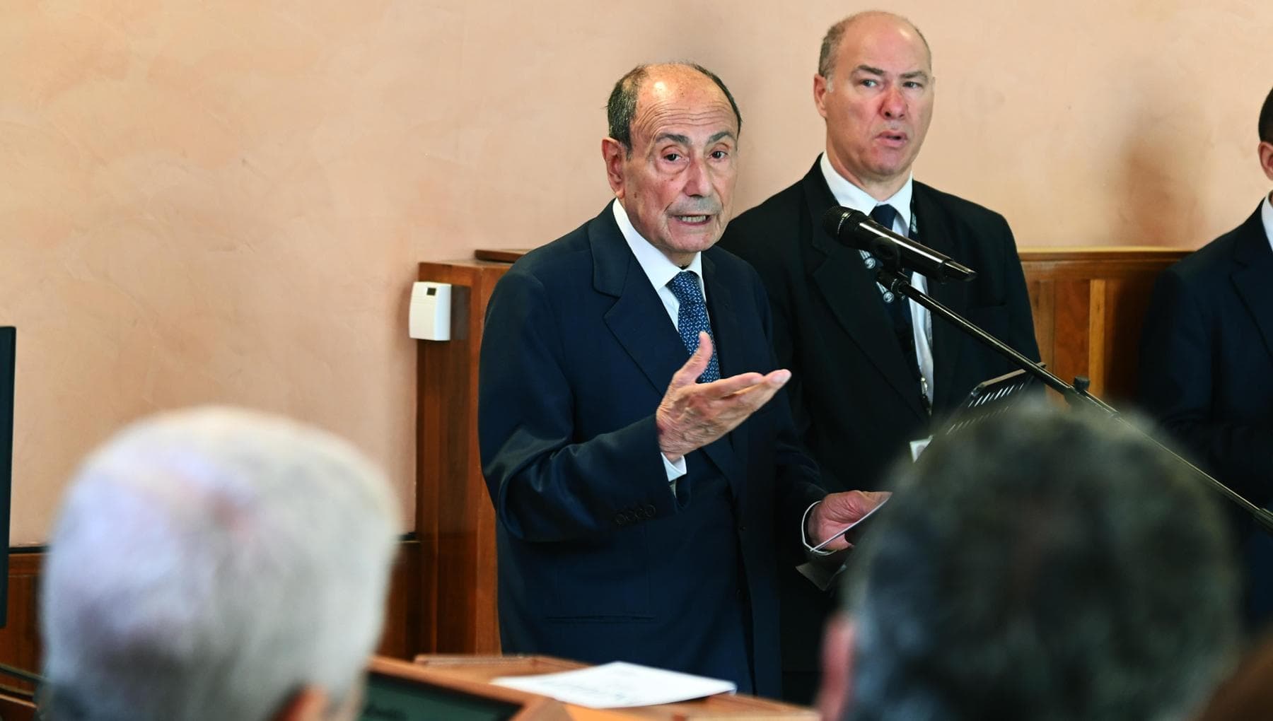 Sondaggio Noto: cresce il consenso per Schifani, fra i sindaci siciliani svetta Basile