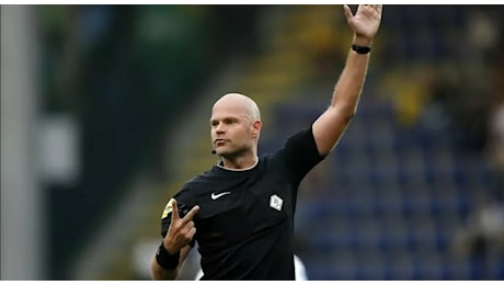 Morto a 38 anni l'arbitro Rob Dieperink, era stato escluso dai Mondiali dopo un’indagine archiviata