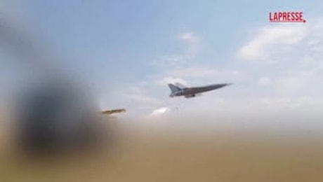 Iran, Teheran diffonde video del lancio di droni contro obiettvi sul Golfo