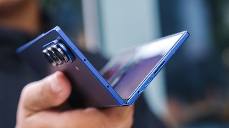 Cos’è Flex Titanium la tecnologia Samsung che migliora i pieghevoli - Fastweb