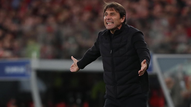 Napoli, la Champions presenta il conto: squadra stanca e in emergenza, play-off a rischio - la Repubblica