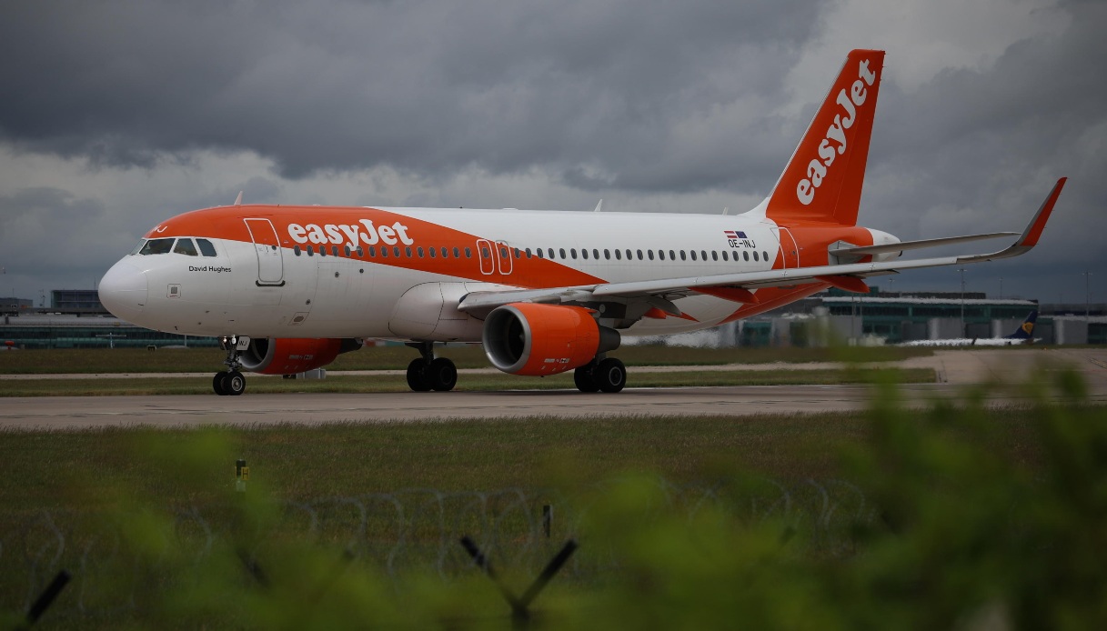 EasyJet, caos offerte, il fondo Apollo supera Castlelake: cosa succede ai voli
