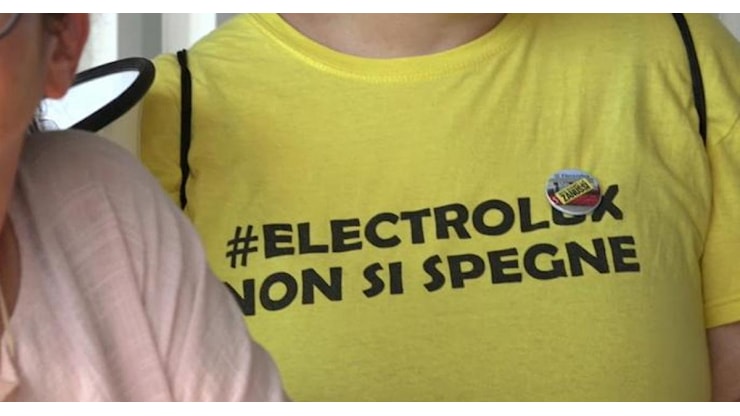 Electrolux, sciopero a Porcia: confermati gli esuberi e perse le lavasciauga - RaiNews
