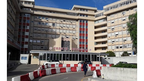 Aggressione a Gallipoli, 17enne in condizioni critiche dopo il pestaggio con tirapugni all'uscita della discoteca
