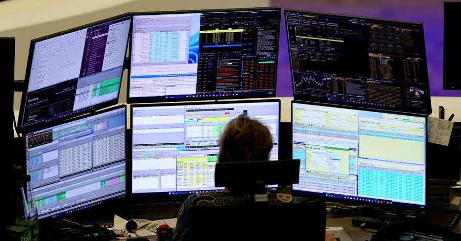 Borsa: l'Europa chiude debole tra banche centrali e Medio Oriente