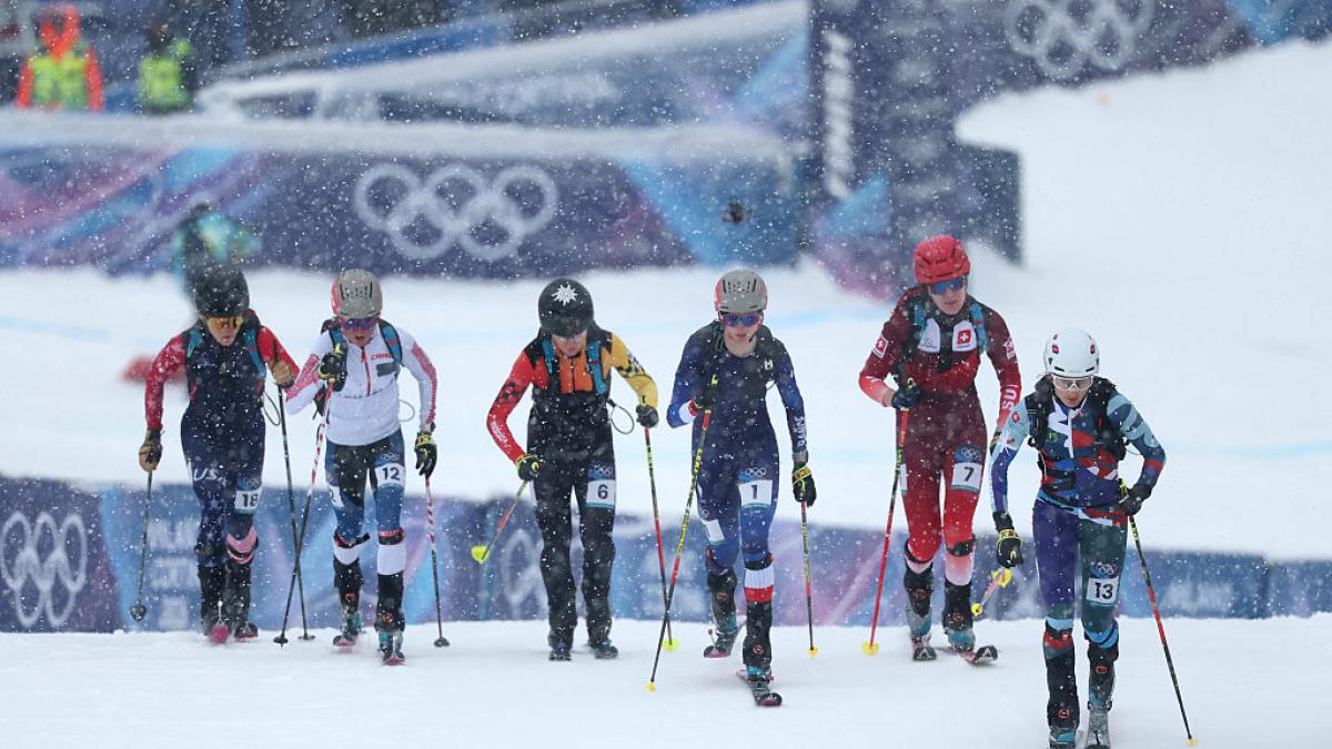 Olimpiadi, il Cio riammette la Russia. Parità di genere: dal 2030 stesso numero di donne e uomini