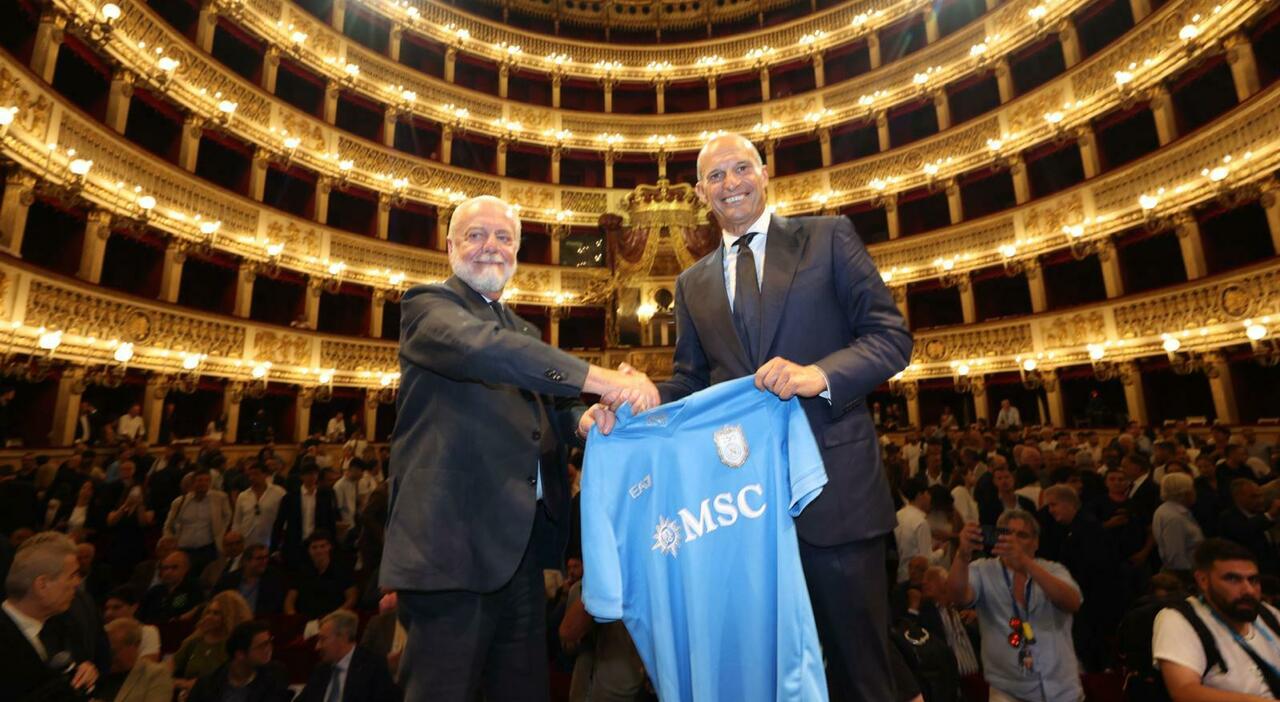 Conferenza stampa Allegri, il nuovo mister del Napoli: «Abbiamo una grande rosa. Vogliamo far bene per il Centenario. Io aziendalista? È un complimento»