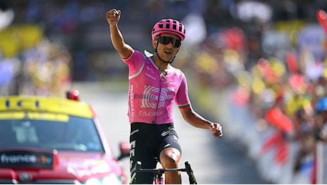 Tour de France, 18a tappa: Carapaz trionfa a Orcieres-Merlette, nessun sussulto tra i big