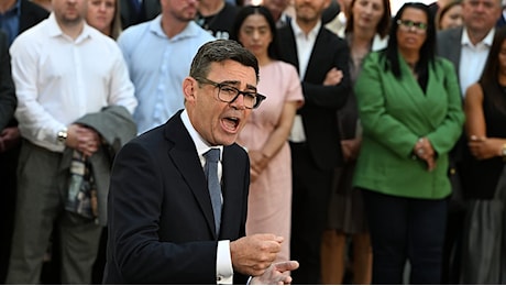Il nuovo governo britannico di Andy Burnham: più donne che uomini, ma i dicasteri pesanti restano maschili