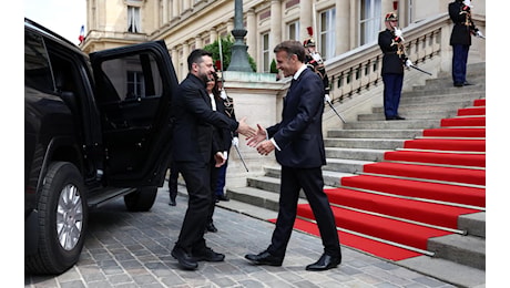 Ucraina, Zelensky annuncia l'accordo con Parigi per i missili Samp/T potenziati