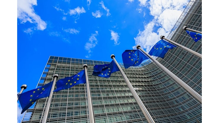L'Europa avverte l'Italia: pensioni e debito prosciugano le risorse pubbliche. Meno fondi per istruzione e sanità, urge revisione della spesa - Orizzonte Scuola Notizie
