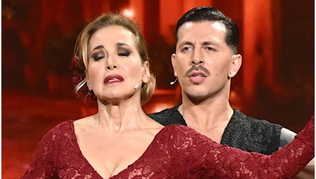 Ballando con le stelle, Naike Rivelli spegne il caso D’Urso-Muti
