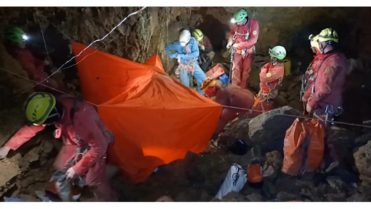 Tratto in salvo lo speleologo 20enne - RaiNews