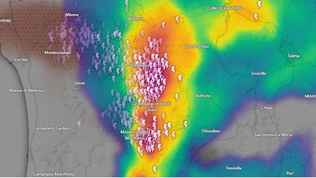 Downburst a Cecina, raffiche a 110 km/h e danni: la furia del temporale sulla costa toscana