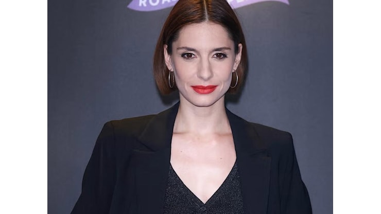 Beatrice Arnera, chi è la nuova compagna di Raul Bova: la figlia Matilde, la mamma cantante e la carriera in tv - Corriere della Sera