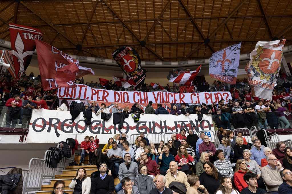 Trieste salva, Brescia trasloca: il risiko del basket passa da Roma