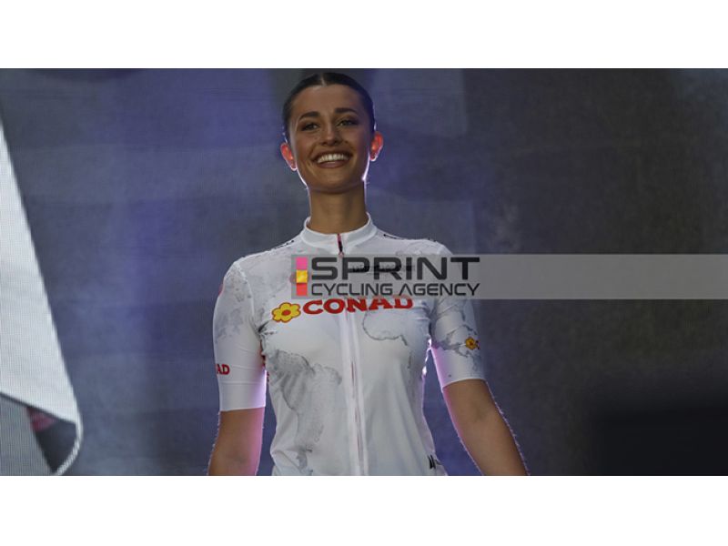 VERSO IL GIRO. MAGLIA BIANCA, IL SIMBOLO DEI GIOVANI RAMPANTI