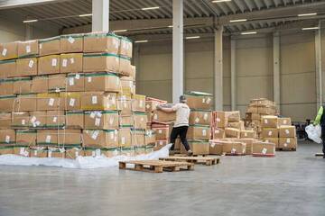 Nuovo dazio UE per i piccoli pacchi dell'e-commerce
