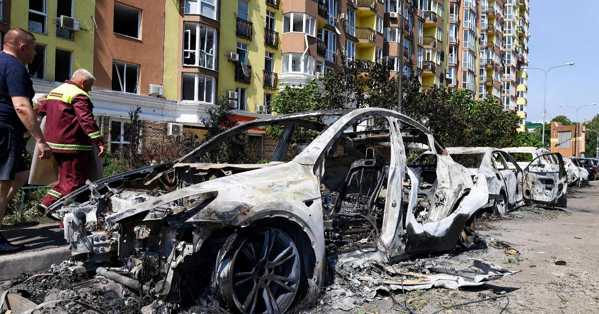 Kiev: 20 morti,142 feriti in raid russi