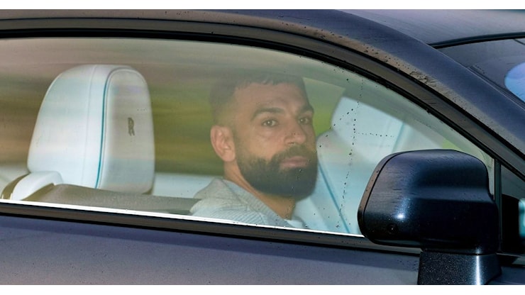 Botta e risposta: Marco Van Basten demolisce Mo Salah: «Ha il cervello di uno scarafaggio» | blue News - blue News