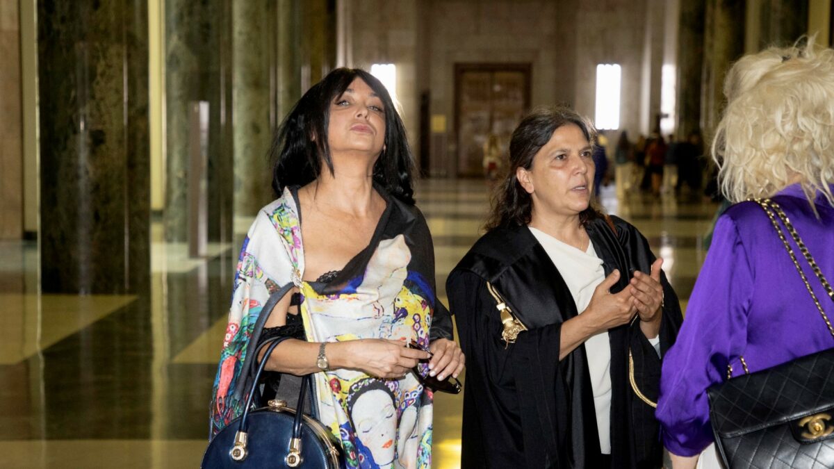 Ruby-ter, riparte a Milano il processo alle Olgettine “finte testimoni” sulle “cene eleganti” di Casa B.