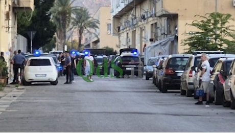 VIDEO – Intimidazioni e kalashnikov: blitz a Mandamento San Lorenzo: 15 fermi
