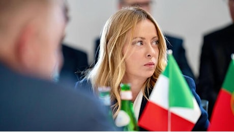 Migranti, l'Ue si divide: Meloni incalza la Spagna su Schengen