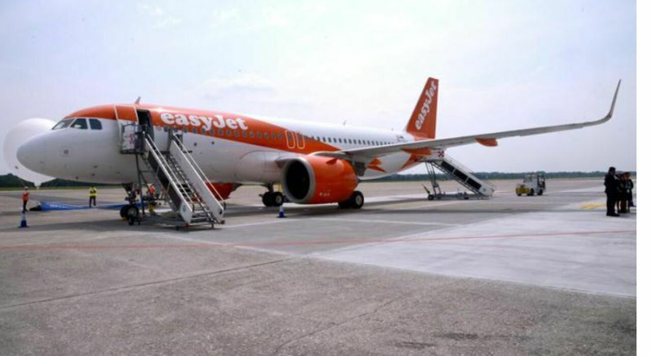 EasyJet nega l'imbarco alla Nazionale italiana paralimpica di calcio: «Troppe carrozzine, non c'è spazio». Enac apre un'indagine