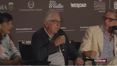 Robert De Niro a Roma, il consiglio ai giovani durante la serata per Novecento