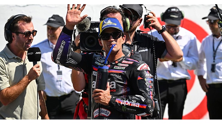 Martin ammette: “Bezzecchi mi costringe a migliorare ogni gara” - motoblog.it