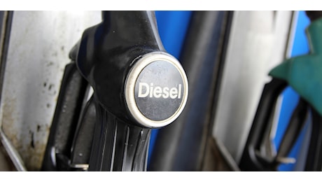 Diesel Euro 5, il governo rinvia il blocco al 2027: si circola ancora nel Bacino Padano