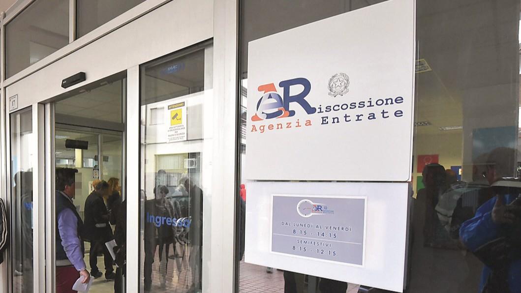 Agenzia delle entrate, stanno per partire 11 milioni di cartelle esattoriali: chi rischia e cosa sapere – La guida