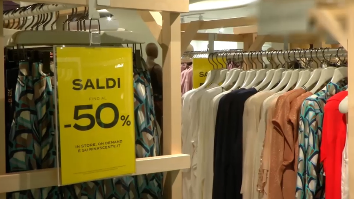 Al via da sabato i saldi estivi in tutta Italia