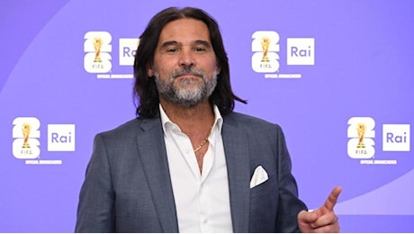 È la Rai o la tv argentina? In finale torna Adani, l'uomo che divide l'Italia
