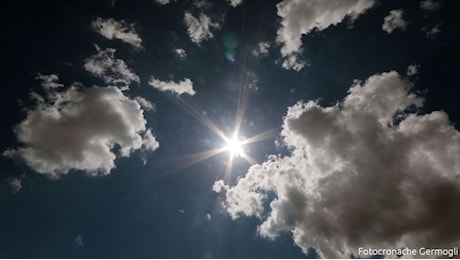 Meteo Toscana, settimana tra sole e nuvole: arriva un calo delle temperature