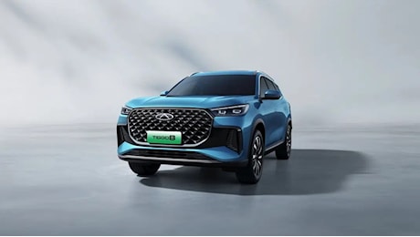 Chery Tiggo 8 CSH, il SUV ibrido plug-in a sette posti parte da 37.800 euro