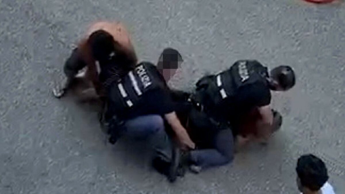 Bologna: muore mentre la polizia prova a bloccarlo. Aperta un’inchiesta