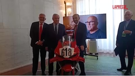 Tajani inaugura “Moto d’Italia – Cultura oltre la pista” alla Farnesina
