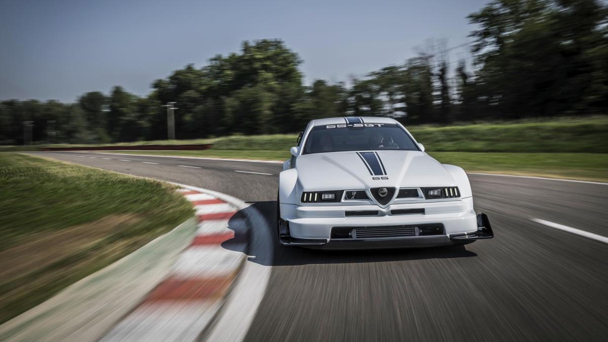 L'Alfa Romeo 155 torna in veste nuova: la 55-Sgt si svela nel suo aspetto ispirato al Dtm
