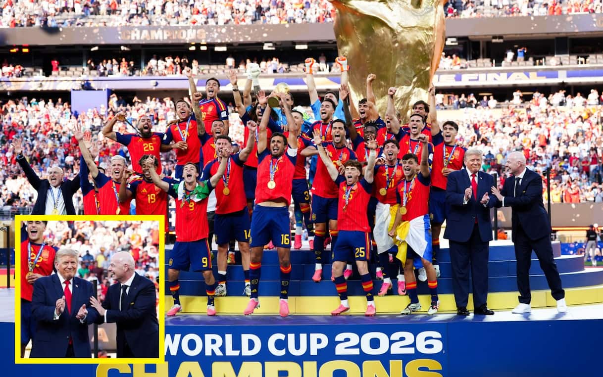 Mondiali 2026, alla premiazione Trump ruba la scena alla Spagna. FOTO