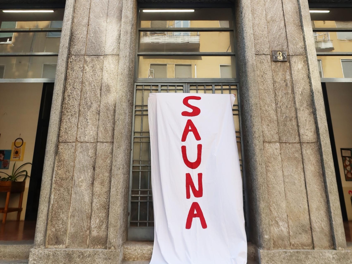 Milano, emergenza caldo in scuole e asili: «Solo tre su 10 hanno il climatizzatore». Il piano del Comune per salire a 100 istituti nei prossimi anni